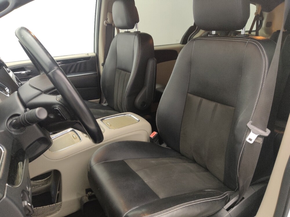 2019 Dodge Grand Caravan in Ocala, FL 34471 - 18108124 17