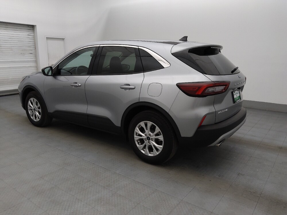 2024 Ford Escape in Tampa, FL 33612 - 18108128 3