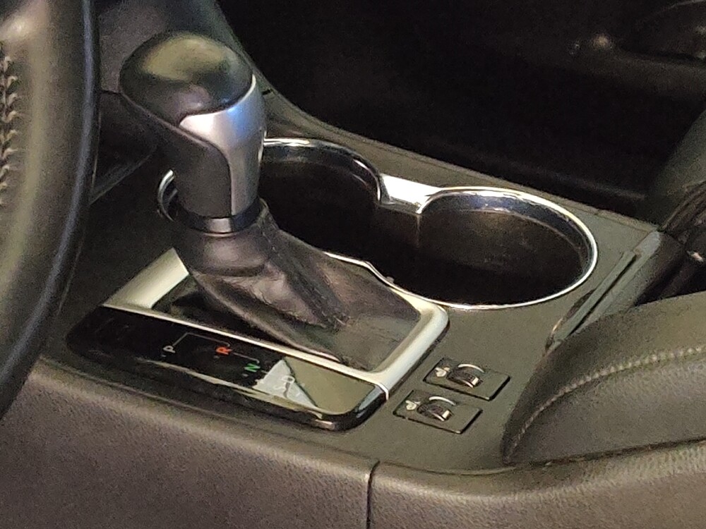 2019 Toyota Highlander in Tallahassee, FL 32304 - 18108149 26