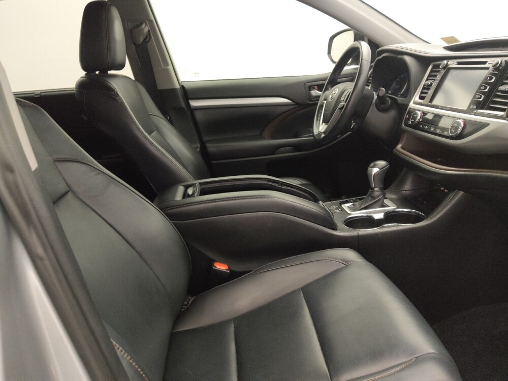 2019 Toyota Highlander in Tallahassee, FL 32304 - 18108149 21