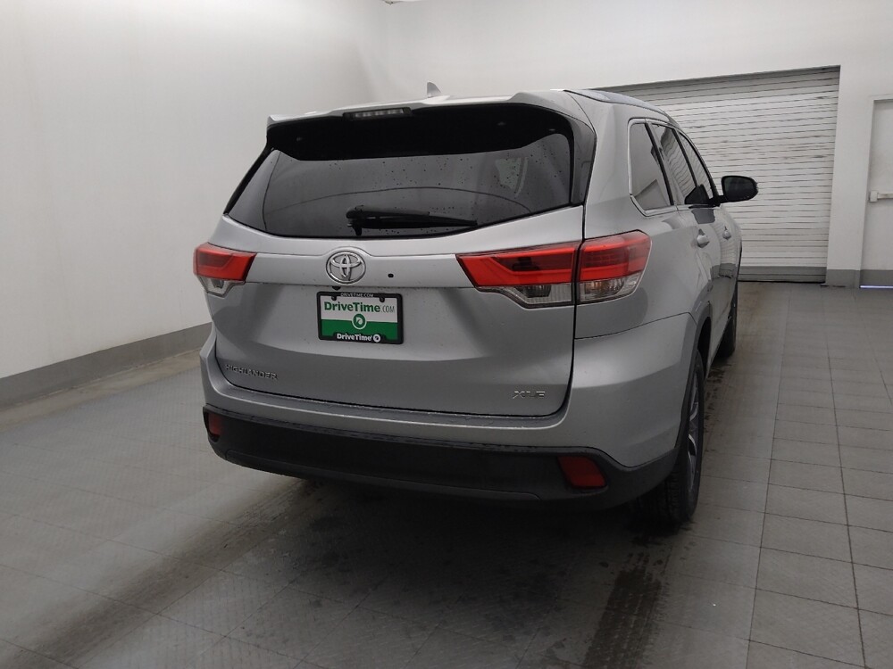 2019 Toyota Highlander in Tallahassee, FL 32304 - 18108149 7