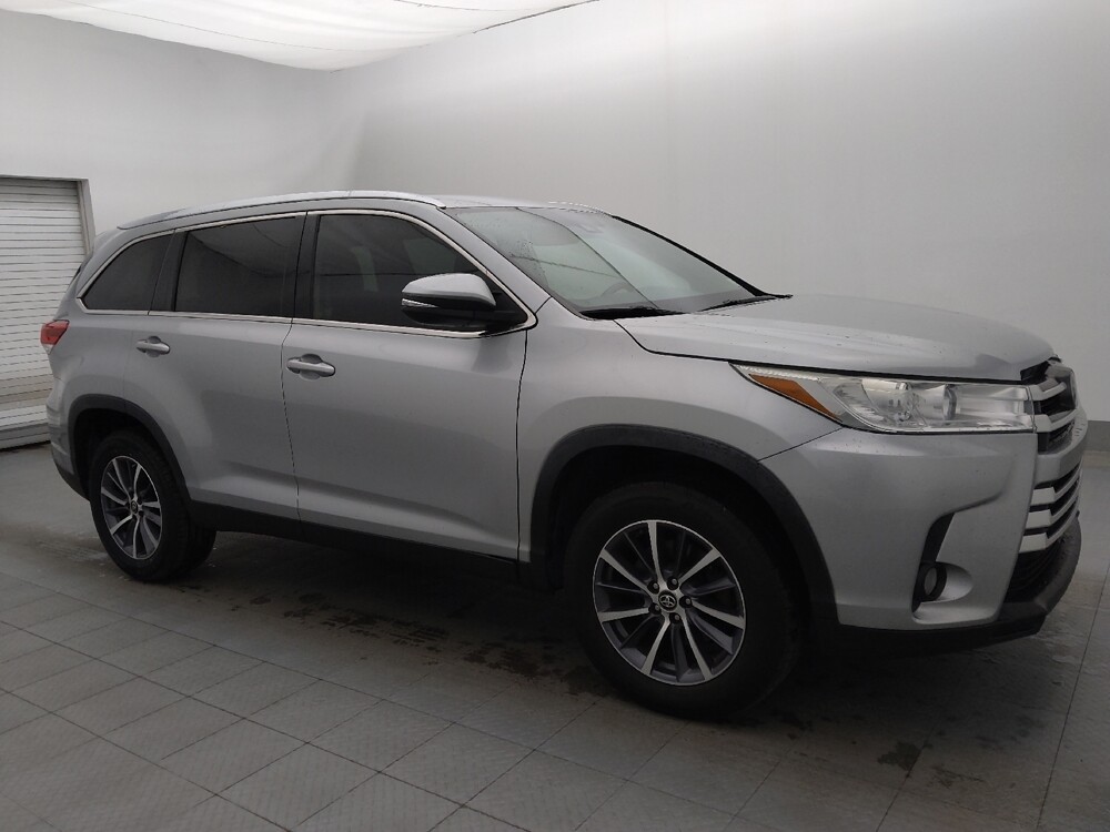 2019 Toyota Highlander in Tallahassee, FL 32304 - 18108149 11
