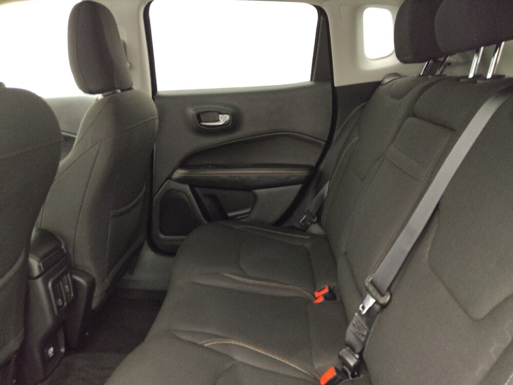 2018 Jeep Compass in Fort Myers, FL 33907 - 18108157 18