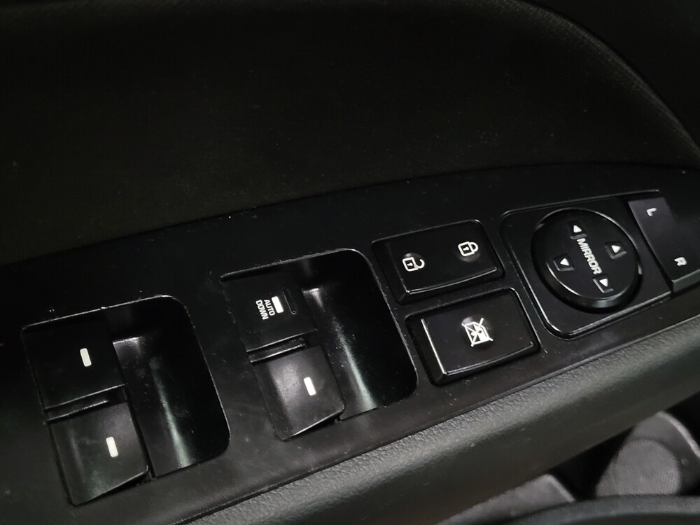 2020 Hyundai Elantra in Newport News, VA 23601 - 18108159 27