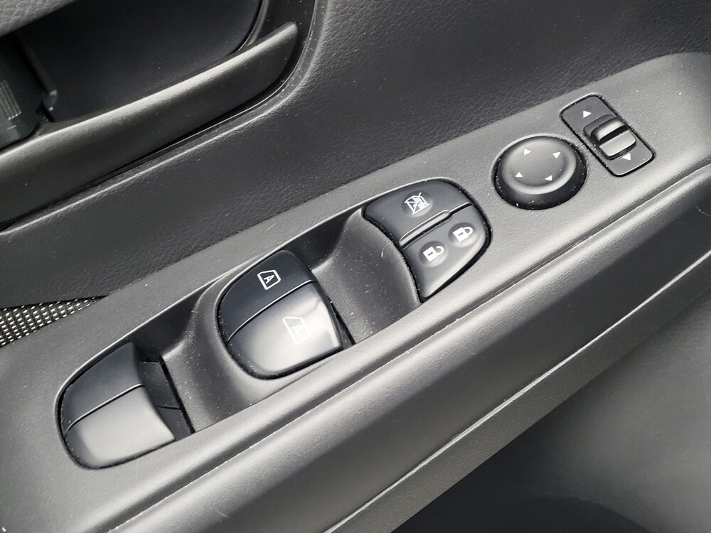 2018 Nissan Kicks in Salem, VA 24153 - 18108161 27