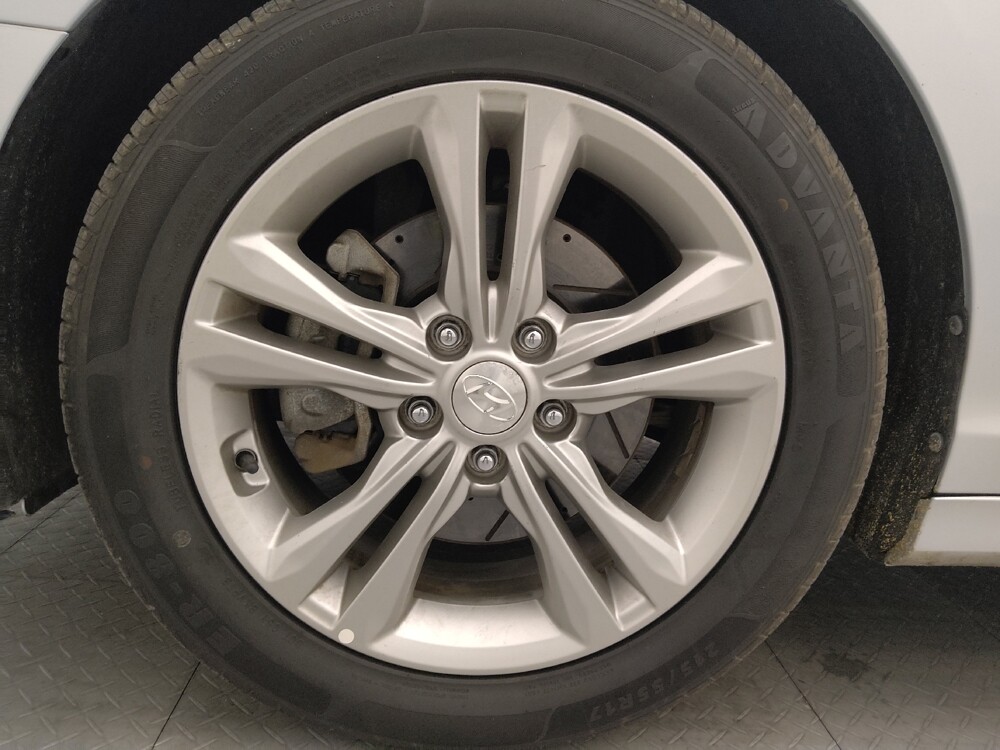 2019 Hyundai Sonata in Tampa, FL 33612 - 18108171 31