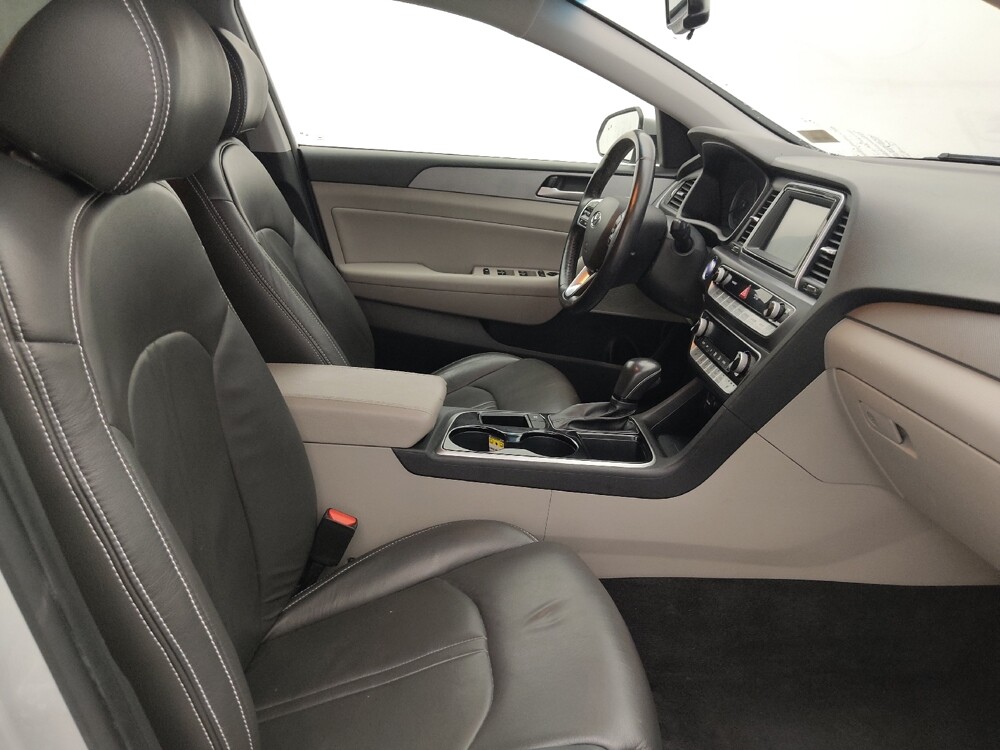 2019 Hyundai Sonata in Tampa, FL 33612 - 18108171 21