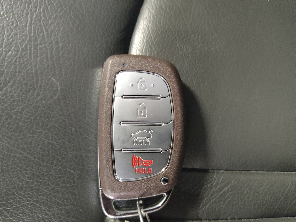 2019 Hyundai Sonata in Tampa, FL 33612 - 18108171 32