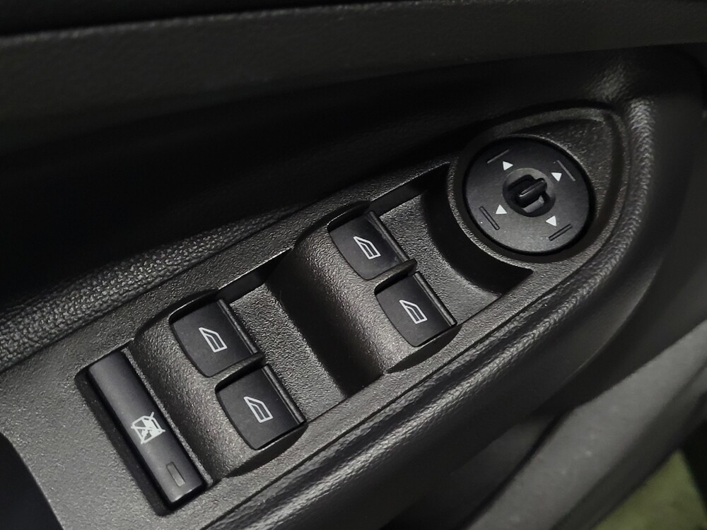 2017 Ford Escape in Newport News, VA 23601 - 18108180 27