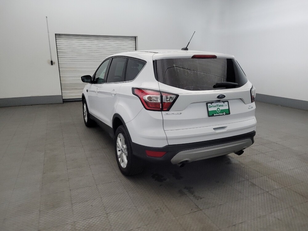 2017 Ford Escape in Newport News, VA 23601 - 18108180 5