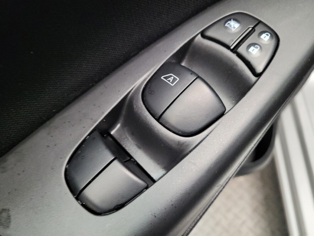 2017 Nissan Sentra in Downey, CA 90241 - 18108184 27