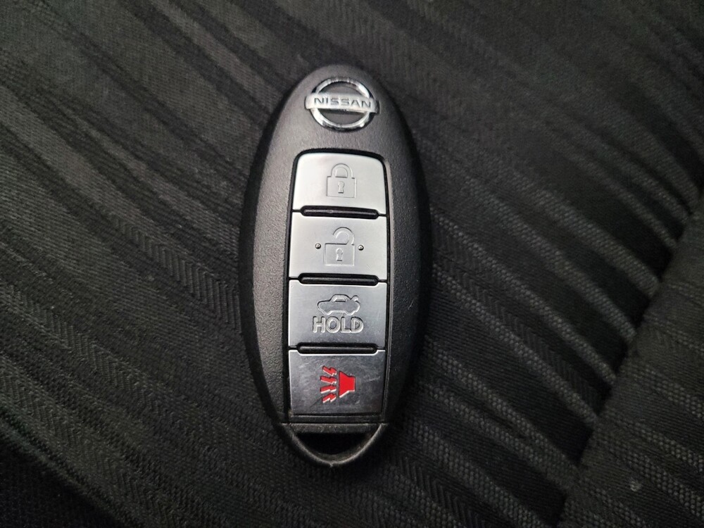 2017 Nissan Sentra in Downey, CA 90241 - 18108184 32