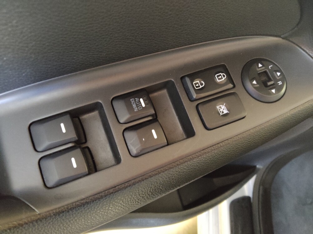 2017 Kia Forte in Greensboro, NC 27407 - 18108203 27