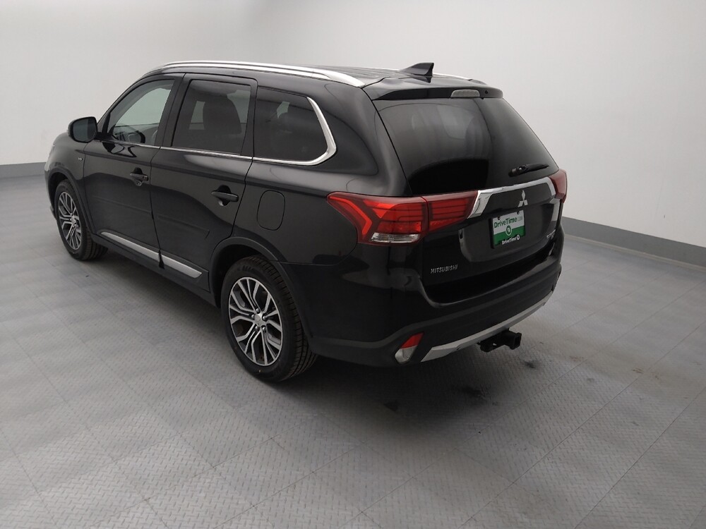 2017 Mitsubishi Outlander in Gladstone, MO 64118 - 18108212 5