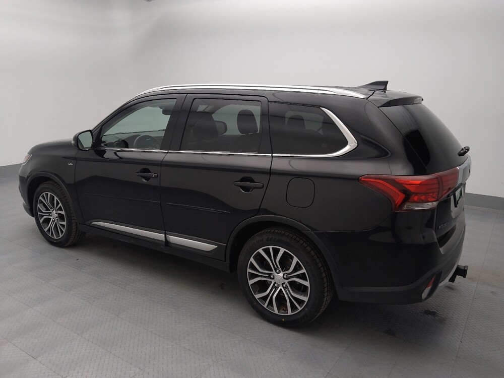 2017 Mitsubishi Outlander in Gladstone, MO 64118 - 18108212 3