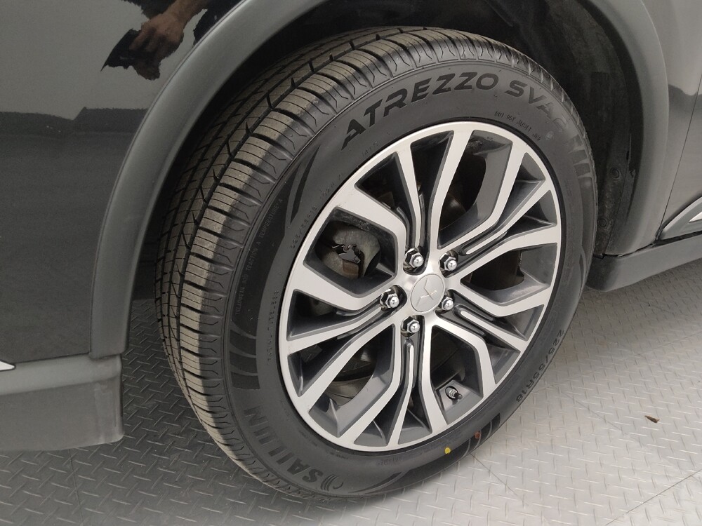 2017 Mitsubishi Outlander in Gladstone, MO 64118 - 18108212 31