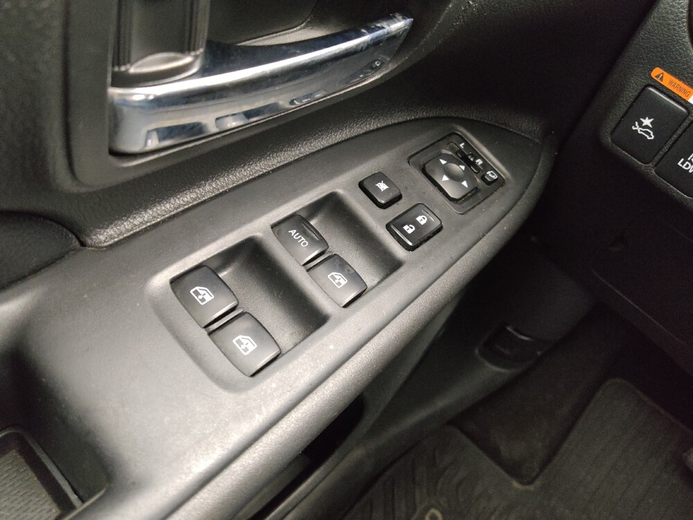 2017 Mitsubishi Outlander in Gladstone, MO 64118 - 18108212 27