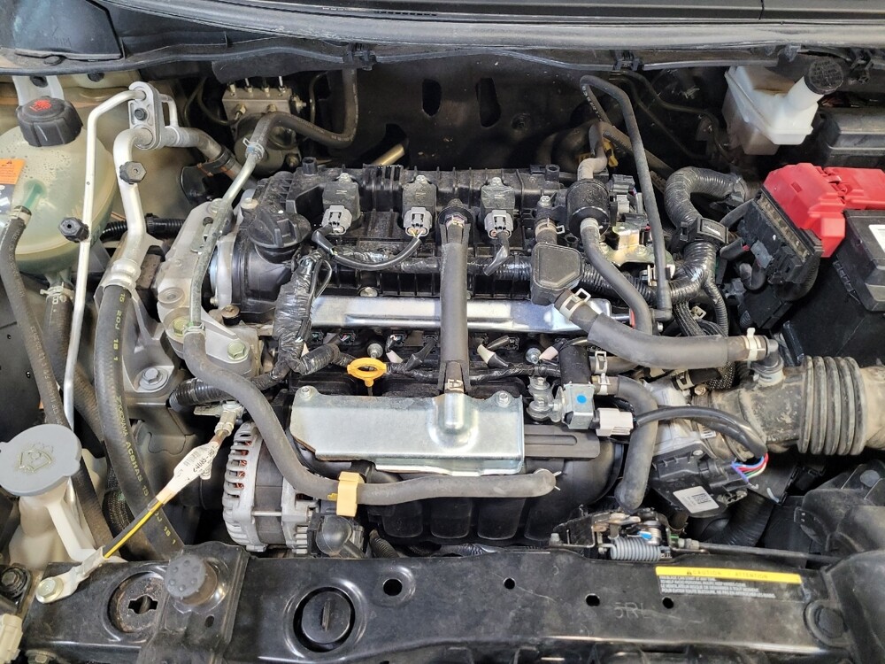 2021 Nissan Versa in Downey, CA 90241 - 18108219 30