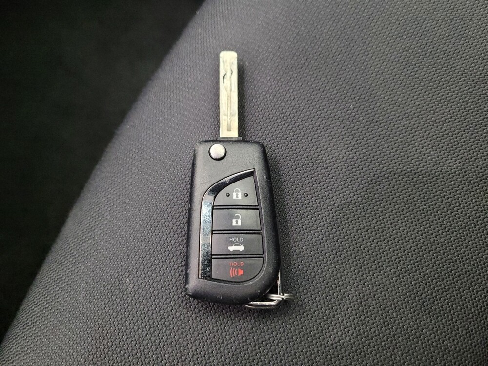 2024 Toyota Corolla in Downey, CA 90241 - 18108223 32