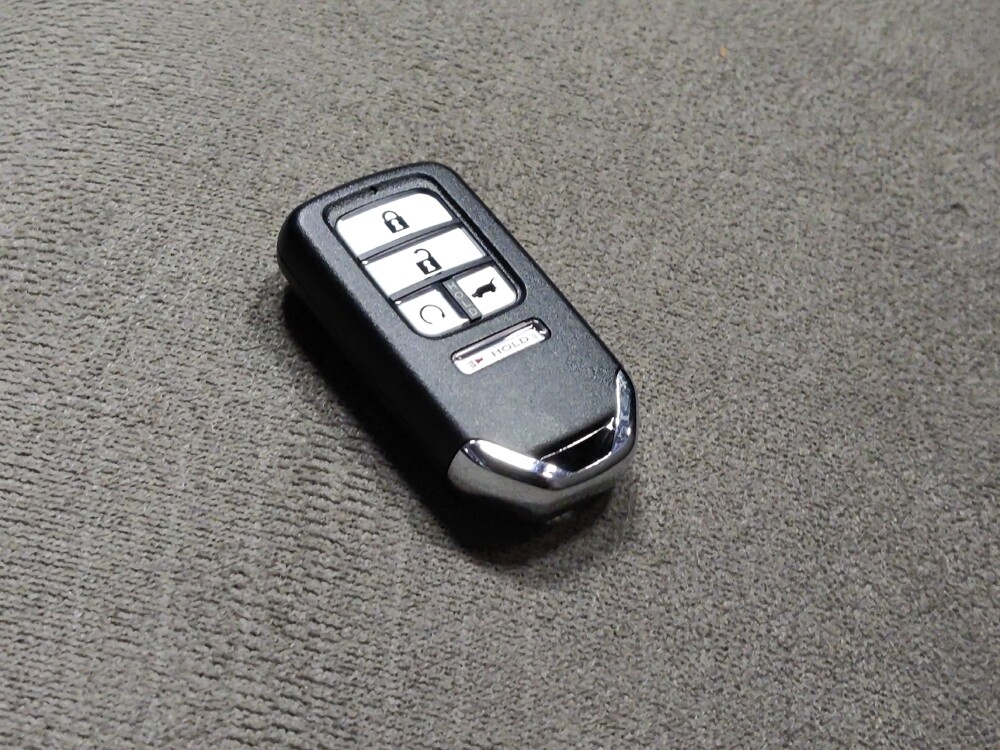 2018 Honda Pilot in Albuquerque, NM 87113 - 18108228 32