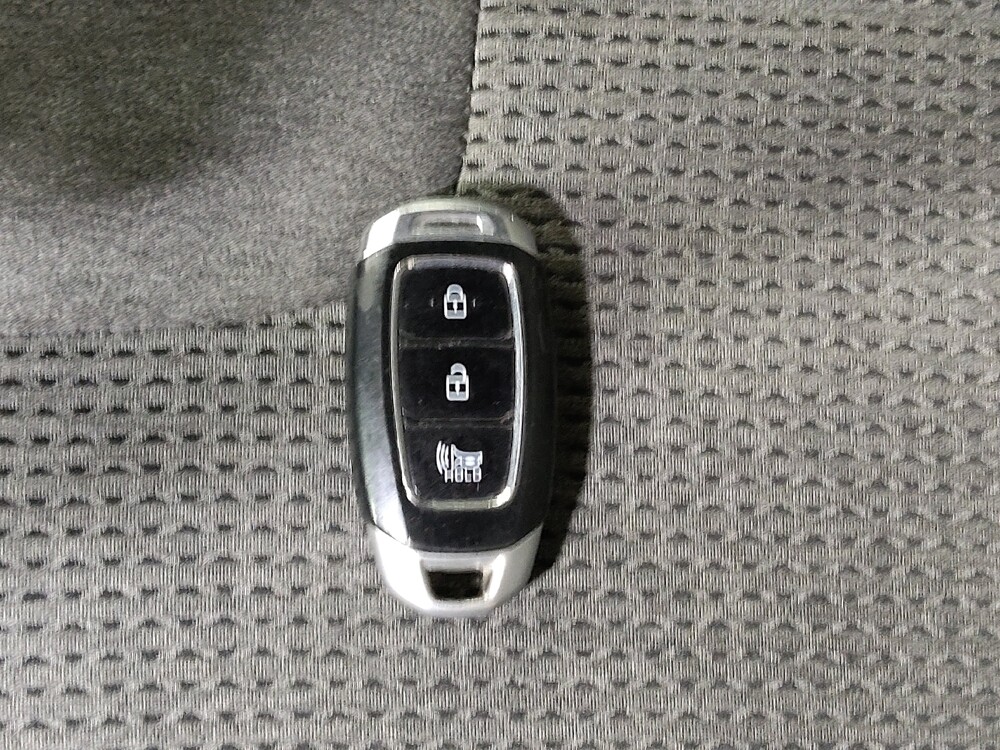 2020 Hyundai Santa Fe in Winston-Salem, NC 27103 - 18108230 32