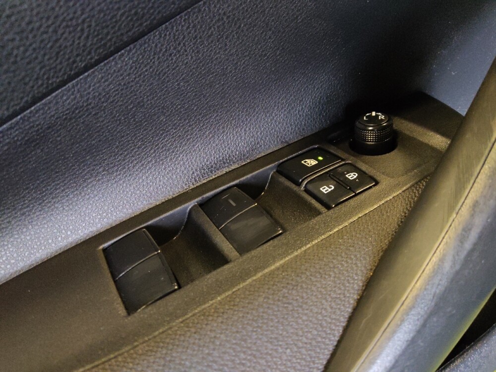 2023 Toyota Corolla in Glendale, AZ 85301 - 18108233 27