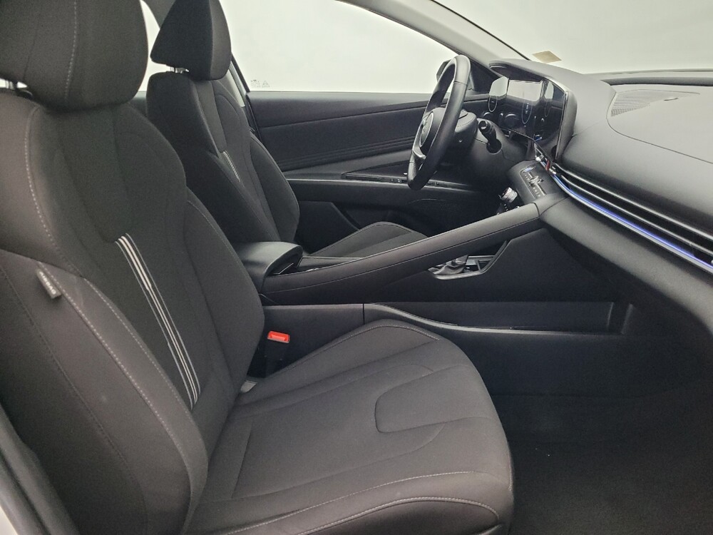 2025 Hyundai Elantra in Kissimmee, FL 34744 - 18108235 21