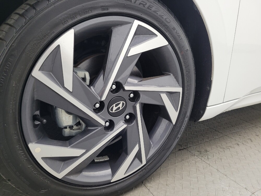 2025 Hyundai Elantra in Kissimmee, FL 34744 - 18108235 31