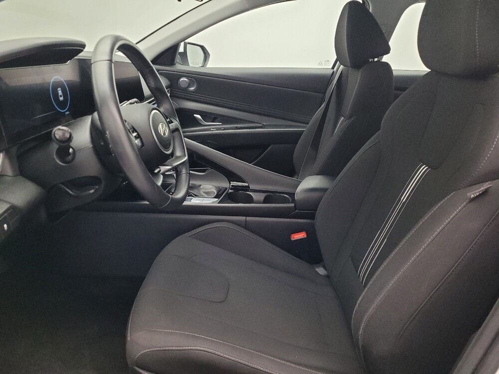 2025 Hyundai Elantra in Kissimmee, FL 34744 - 18108235 17