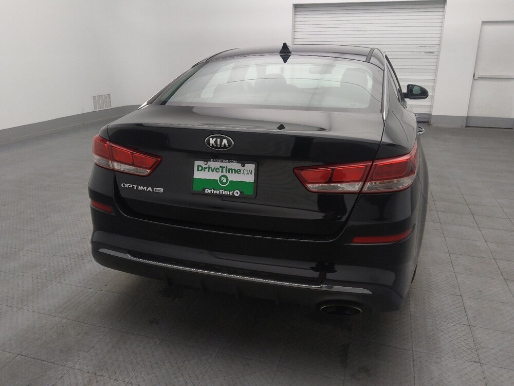 2019 Kia Optima in Kissimmee, FL 34744 - 18108239 7