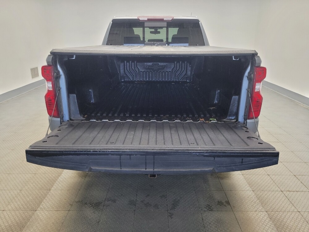 2019 Chevrolet Silverado 1500 in Indianapolis, IN 46219 - 18108249 29