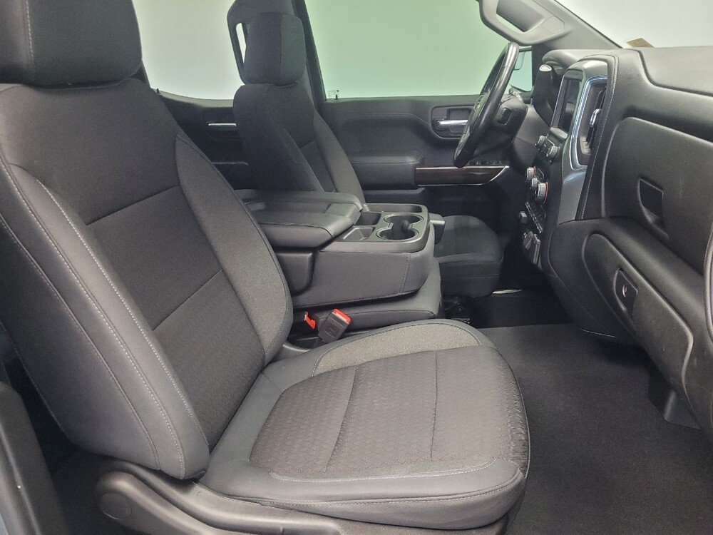 2019 Chevrolet Silverado 1500 in Indianapolis, IN 46219 - 18108249 21