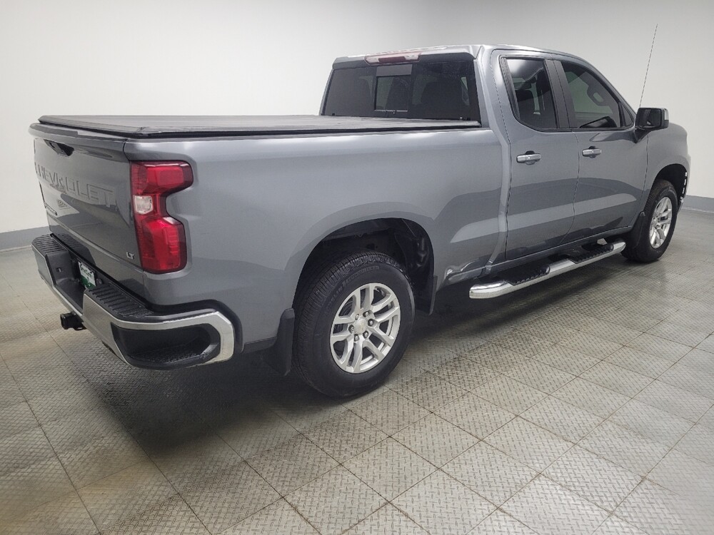 2019 Chevrolet Silverado 1500 in Indianapolis, IN 46219 - 18108249 10