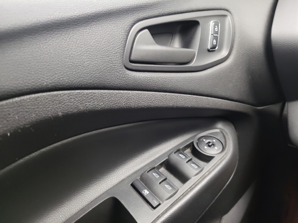 2014 Ford Escape in Taylor, MI 48180 - 18108253 27