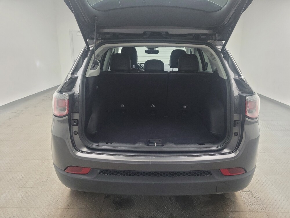 2018 Jeep Compass in Taylor, MI 48180 - 18108261 29