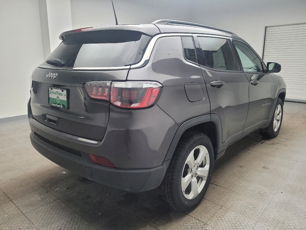 2018 Jeep Compass in Taylor, MI 48180 - 18108261 9