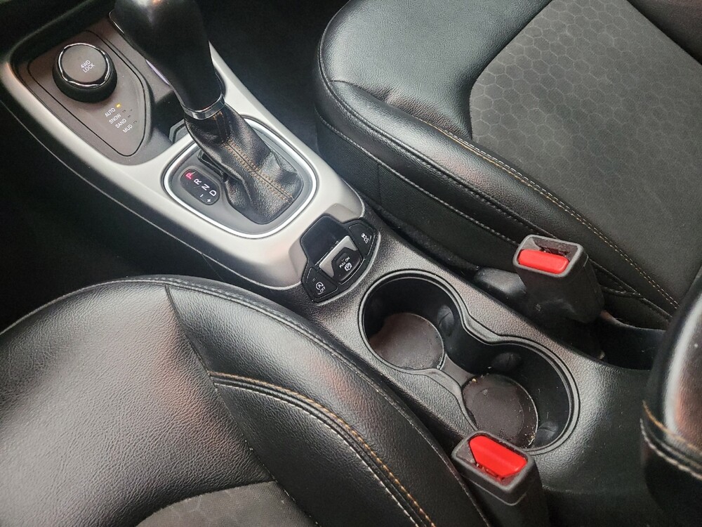 2018 Jeep Compass in Taylor, MI 48180 - 18108261 26