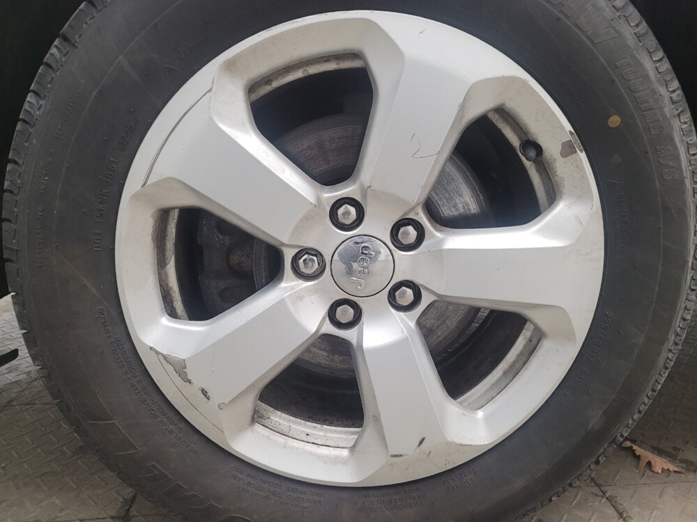 2018 Jeep Compass in Taylor, MI 48180 - 18108261 31