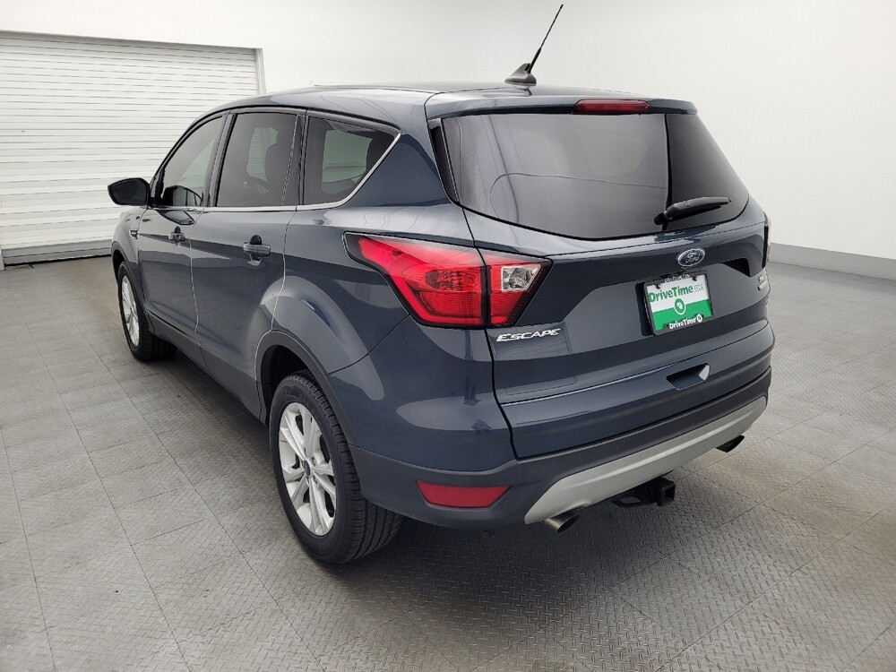 2019 Ford Escape in Jacksonville, FL 32210 - 18108263 5