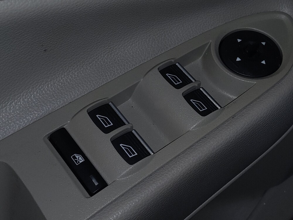 2019 Ford Escape in Jacksonville, FL 32210 - 18108263 27