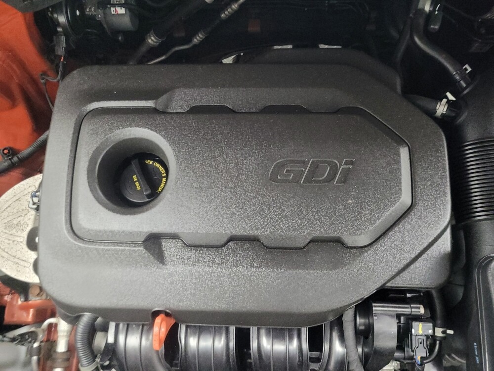 2018 Hyundai Santa Fe in Indianapolis, IN 46219 - 18108266 30