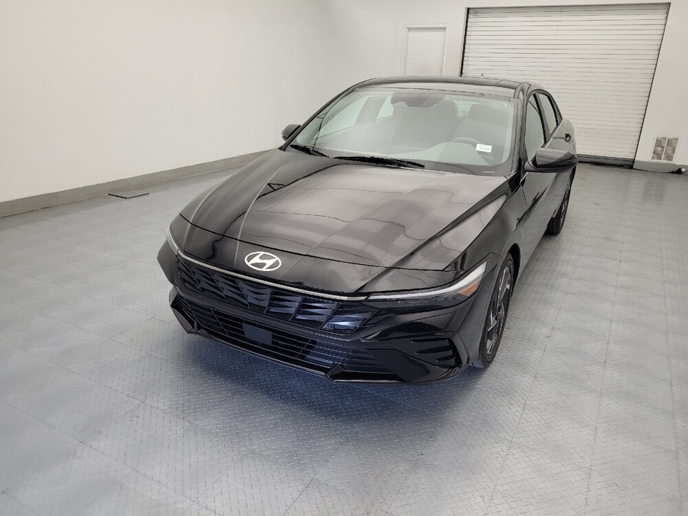 2025 Hyundai Elantra in Greenville, NC 27834 - 18108275 15