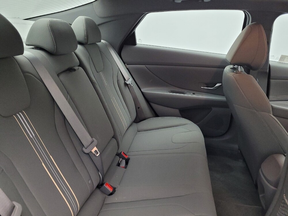 2025 Hyundai Elantra in Greenville, NC 27834 - 18108275 19