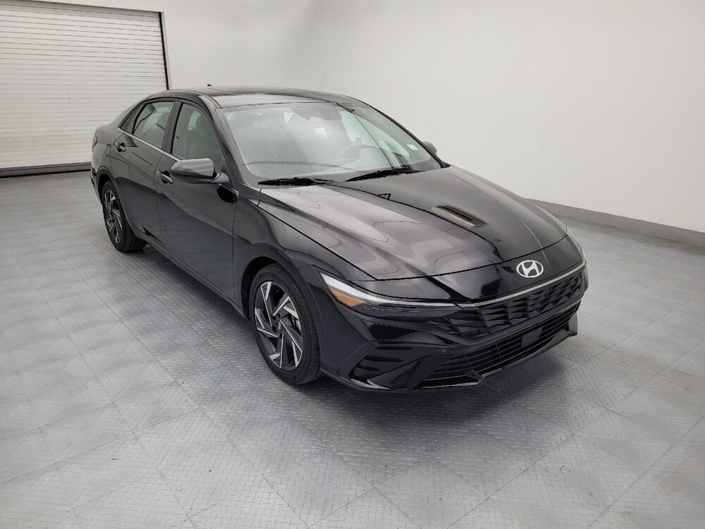 2025 Hyundai Elantra in Greenville, NC 27834 - 18108275 13