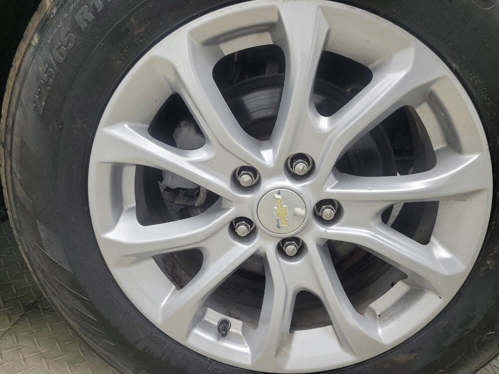 2018 Chevrolet Equinox in Indianapolis, IN 46219 - 18108277 31