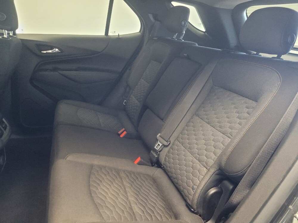 2018 Chevrolet Equinox in Indianapolis, IN 46219 - 18108277 18