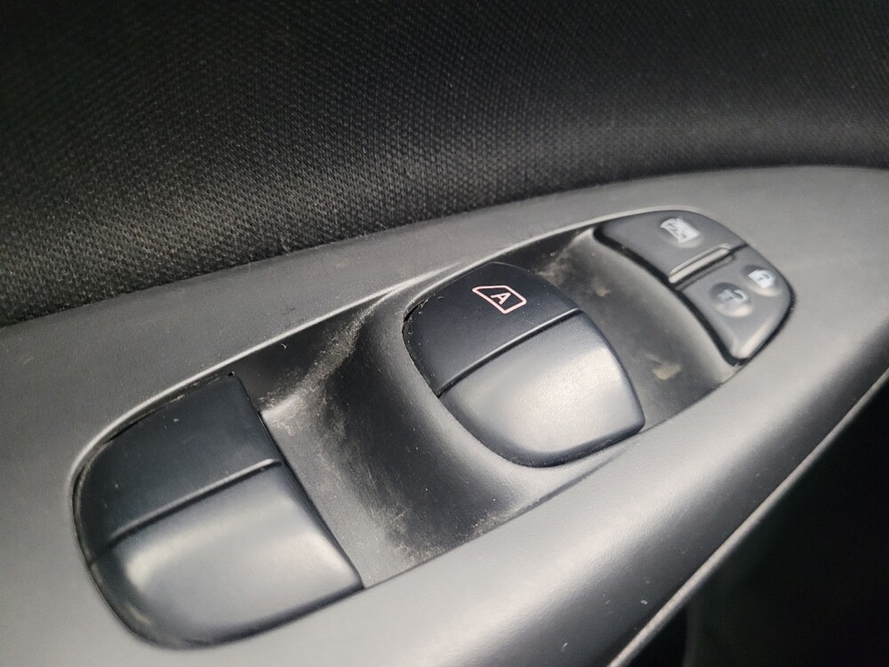 2019 Nissan Sentra in Taylor, MI 48180 - 18108281 27