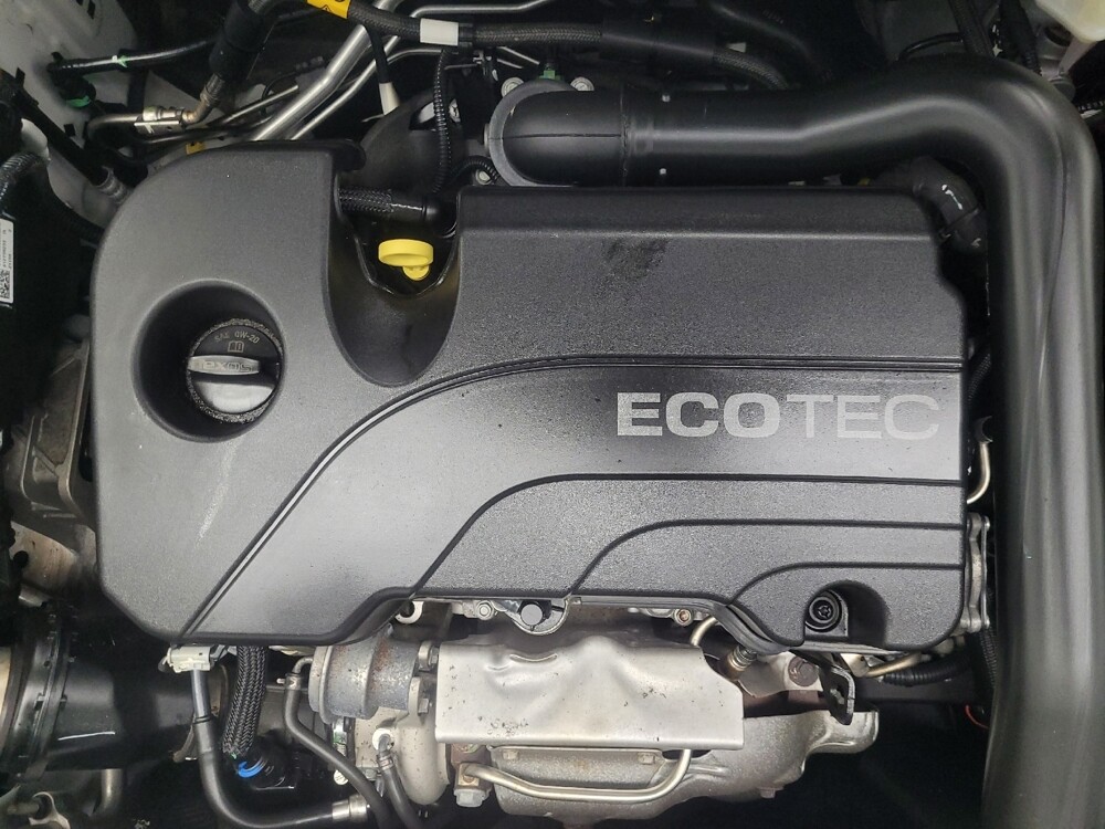 2021 Chevrolet Equinox in Indianapolis, IN 46219 - 18108283 30