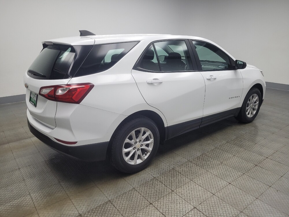 2021 Chevrolet Equinox in Indianapolis, IN 46219 - 18108283 10