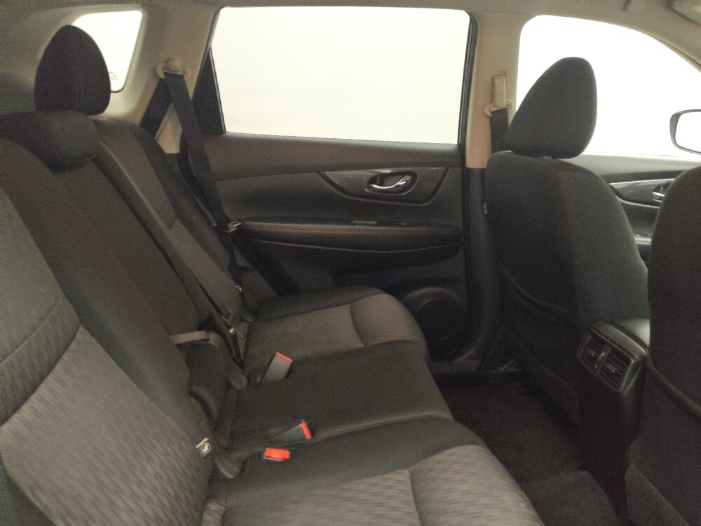 2020 Nissan Rogue in Des Moines, IA 50310 - 18108287 19